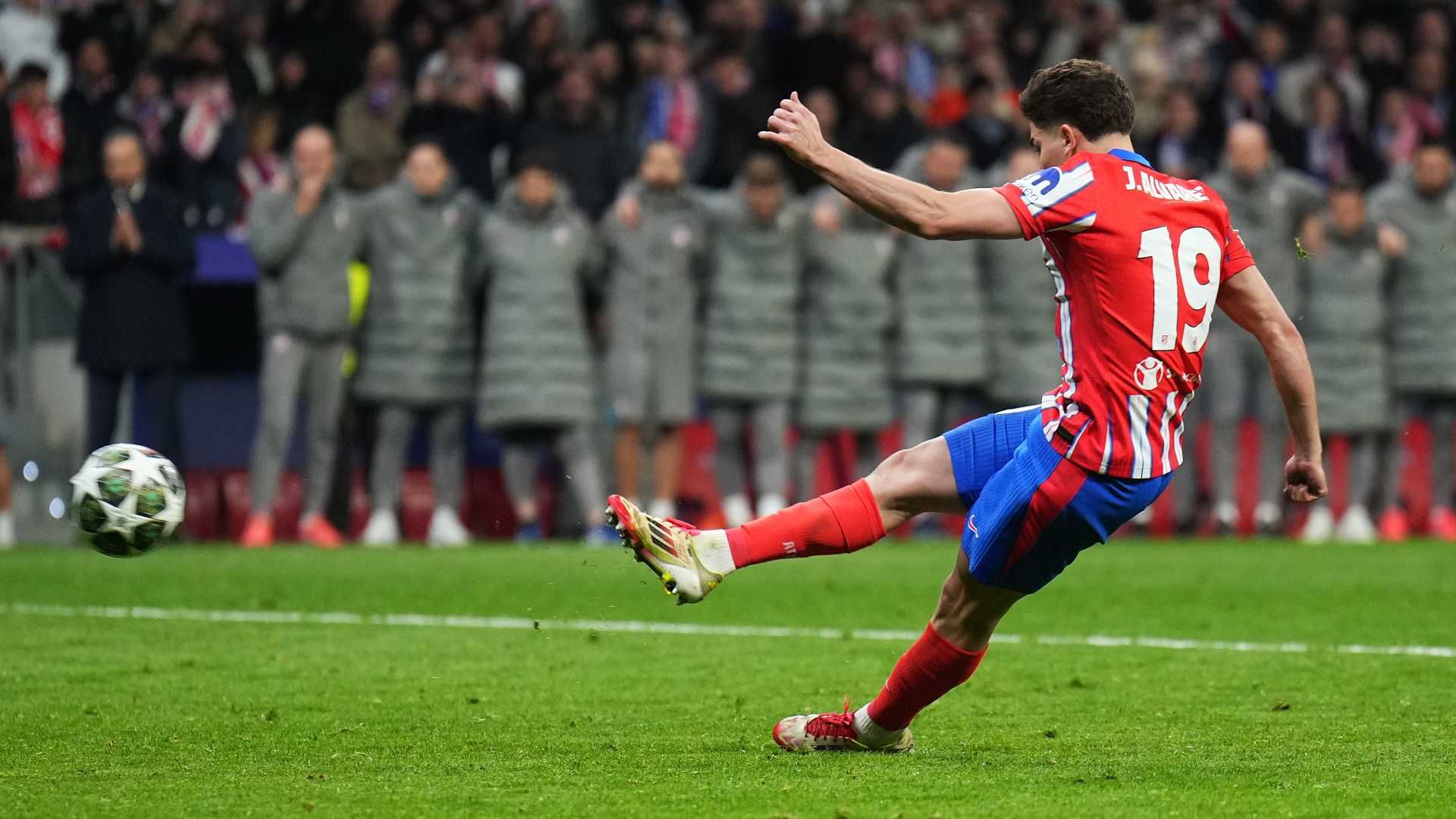 UEFAがアトレティコFWアルバレスの“ダブルタッチ”PKに関して声明
